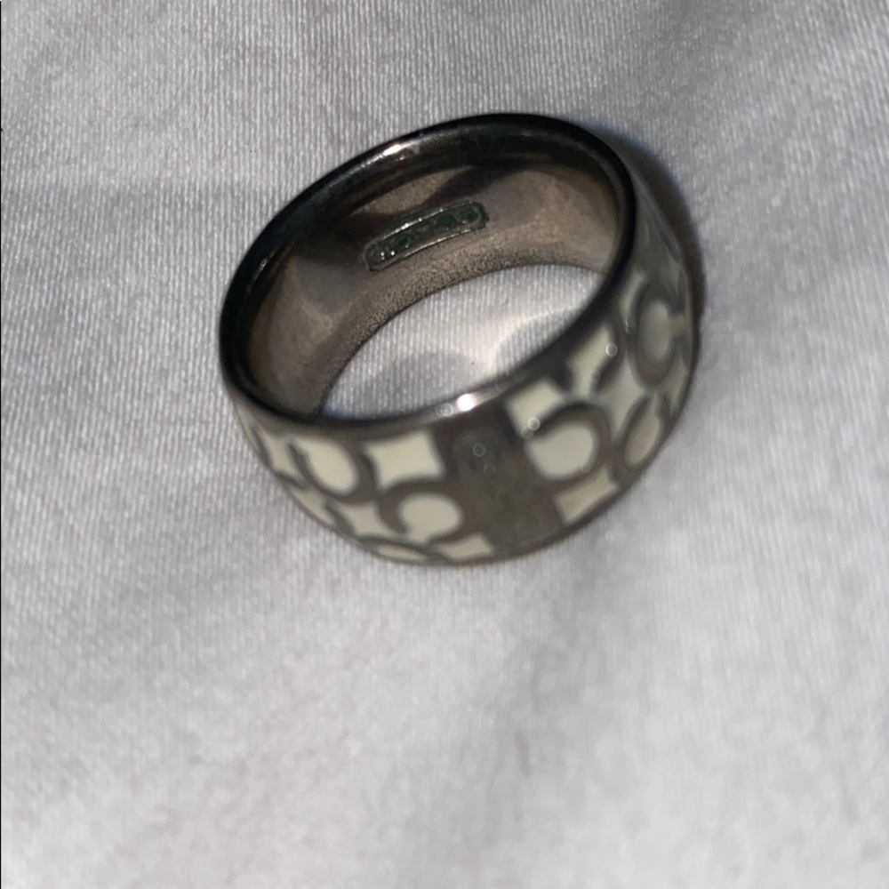 Coach ring - Picture 3 of 4